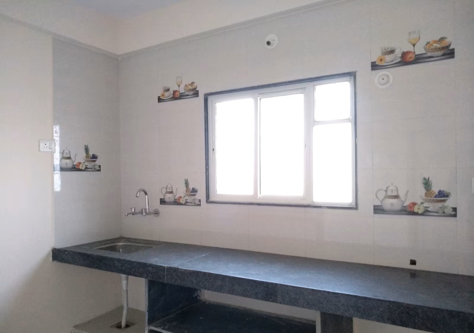 2 BHK PROPERTY FOR RENT IN PIMPLE SAUDAGAR photo 4